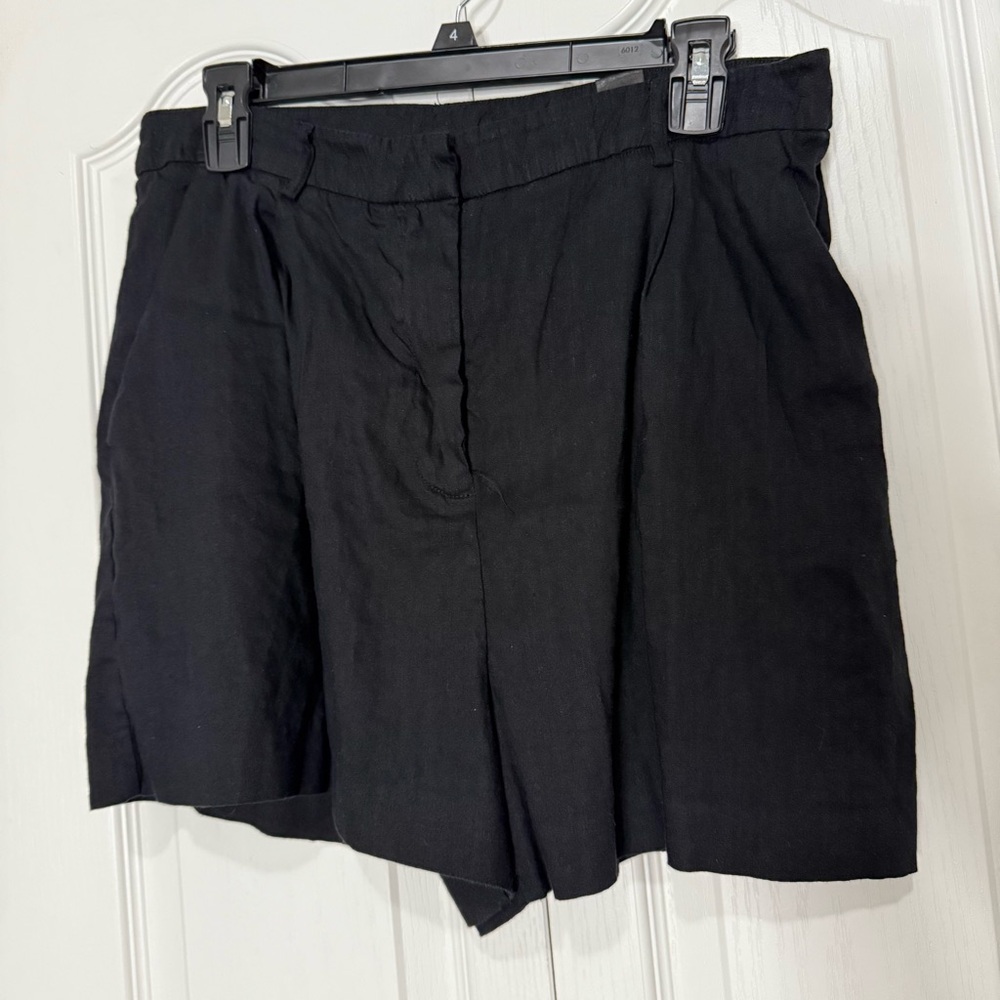 Classic Black Women's Shorts (A8)